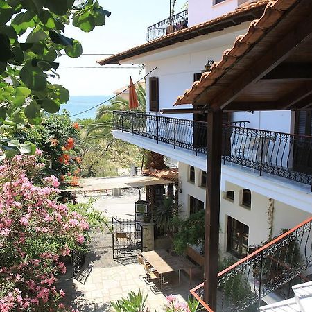 Pension Aldebaran Hotel Potos Buitenkant foto