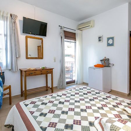 Pension Aldebaran Hotel Potos Buitenkant foto