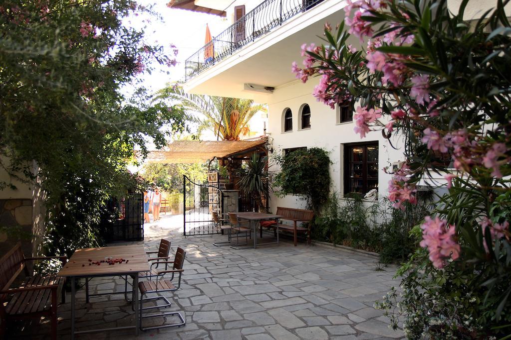 Pension Aldebaran Hotel Potos Buitenkant foto