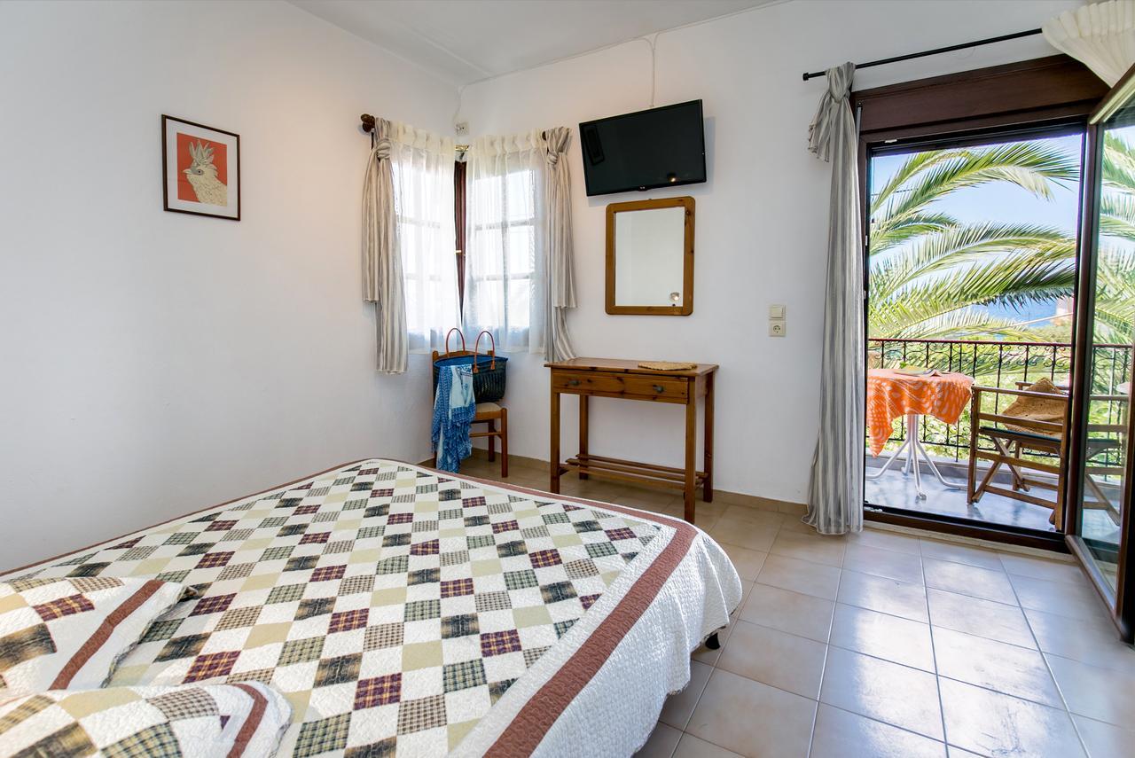 Pension Aldebaran Hotel Potos Buitenkant foto