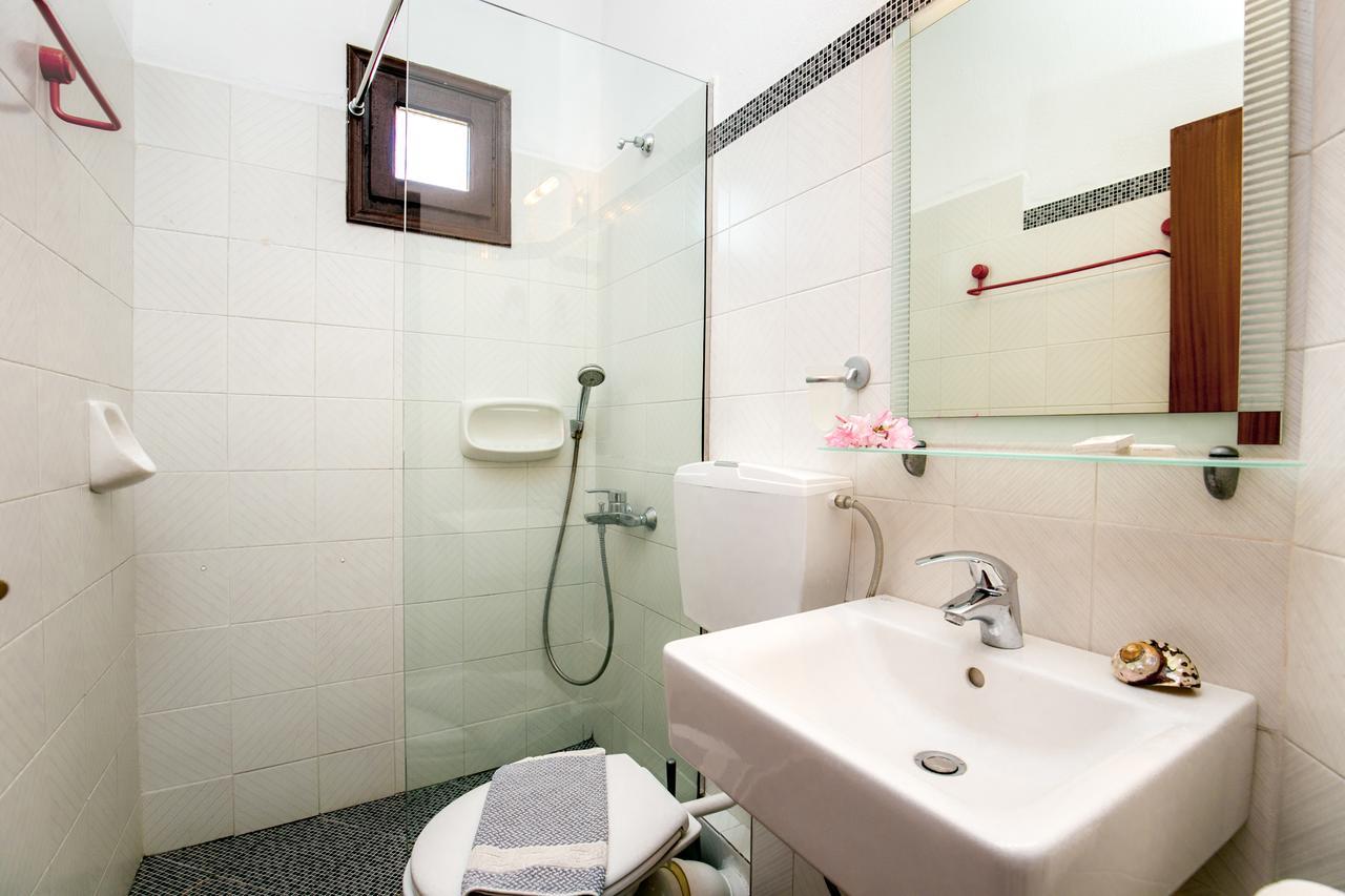 Pension Aldebaran Hotel Potos Buitenkant foto